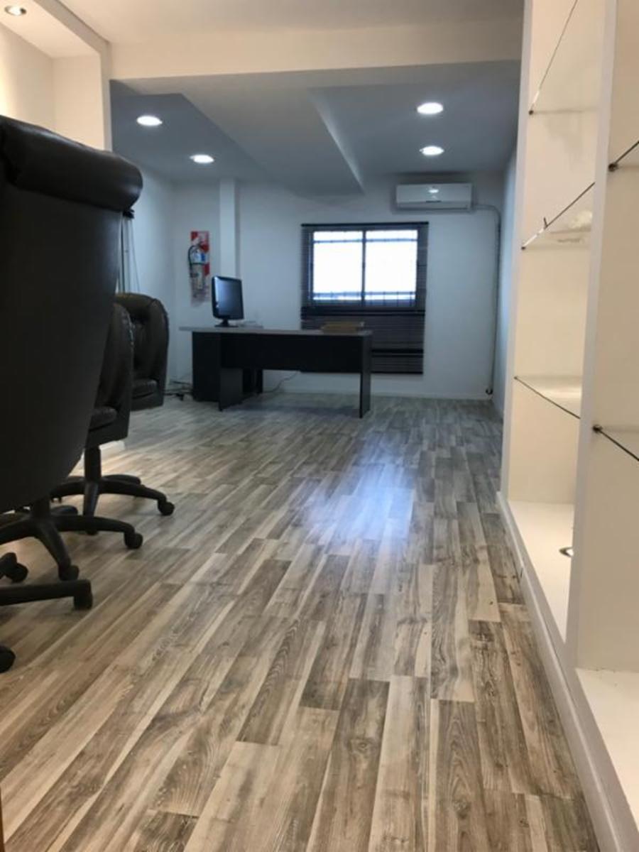 ALQUILER - LOMAS DEL MIRADOR - IMPECABLE GALPON - IDEAL FABRICA DE ZAPATOS - CON SHOWROOM - 13