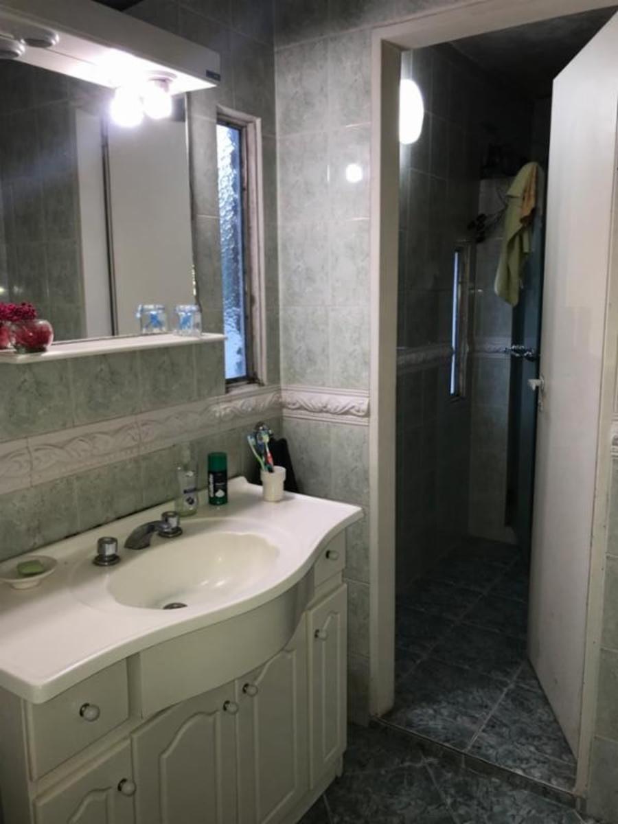 VENTA - VILLA MADERO - CASA DE 5 AMBIENTES CON QUINCHO y GARAJE PASANTE — foto 7