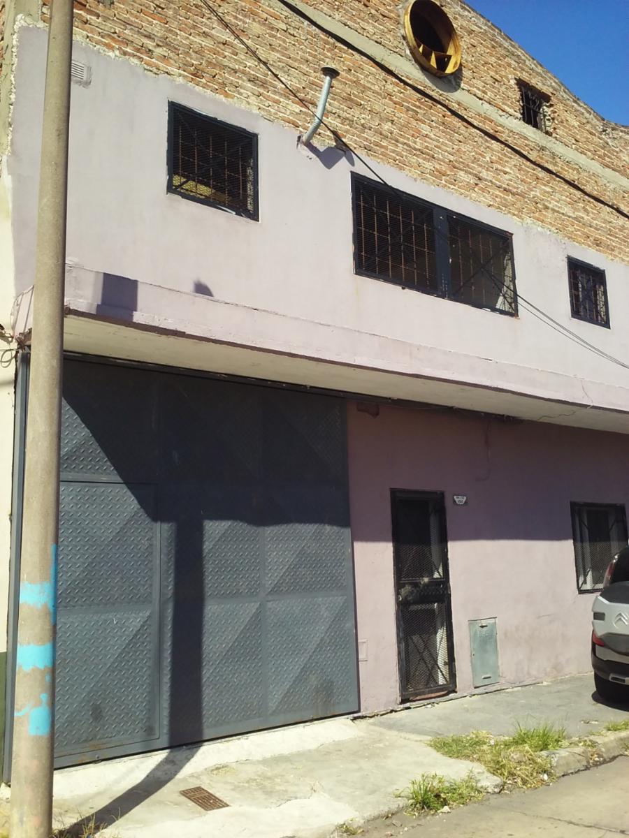 VENTA - LA TABLADA - GALPON 360 M2 - ZONA M.I. - CON INSTALACIONES PARA LAVADERO INDUSTRIAL - GAS INDUSTRIAL - CON RENTA