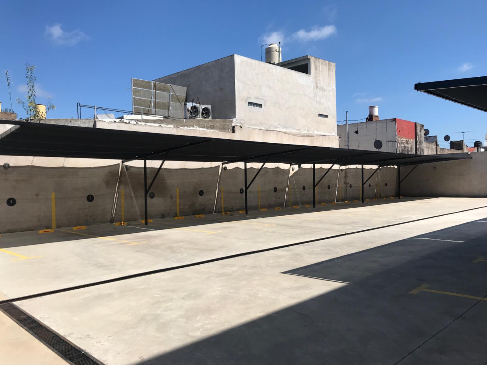 ALQUILER - VILLA MADERO - PLAYA DE ESTACIONAMIENTO LISTA PARA FUNCIONAR - SOBRE AVDA CROVARA - 1