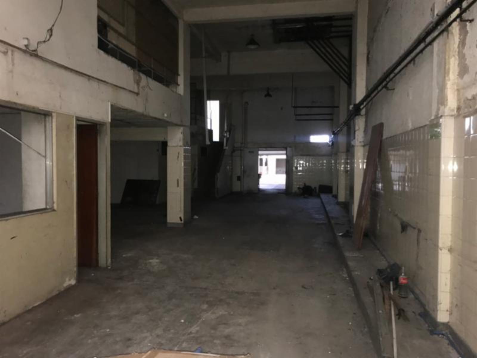 ALQUILER - MATADEROS - GALPON 500 M2 APROX. CON OFICINA - UNA PLANTA - SOBRE LOTE DE 8.66 x 60.00 Aprox. - 7