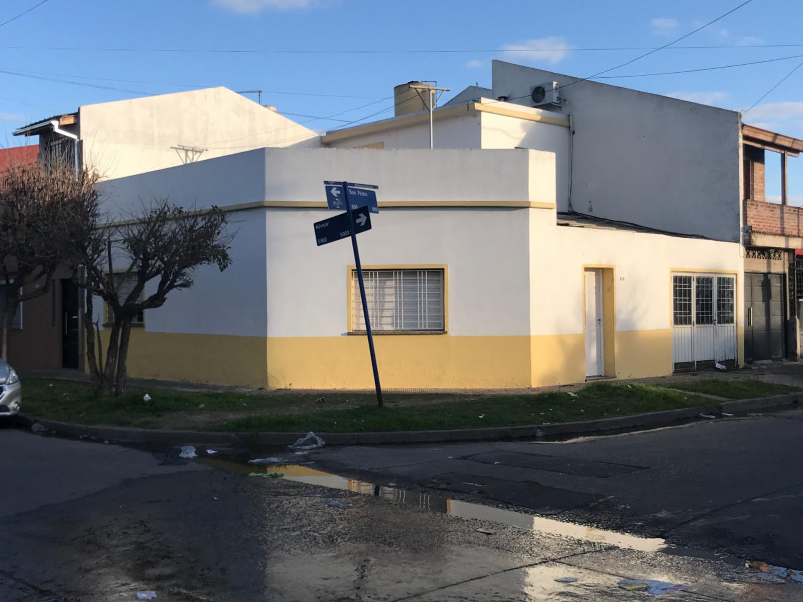 VENTA - LA TABLADA - PH 3 AMBIENTES CON TERRAZA Y COCHERA