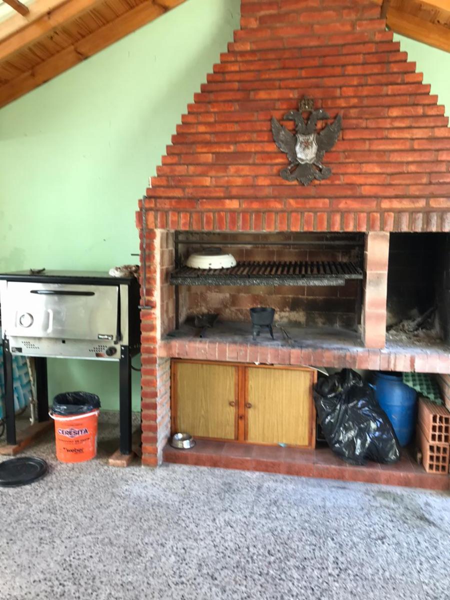 VENTA - CASA AMPLIA - LA TABLADA - SOBRE LOTE 10 x 30 EN ESQUINA — foto 4