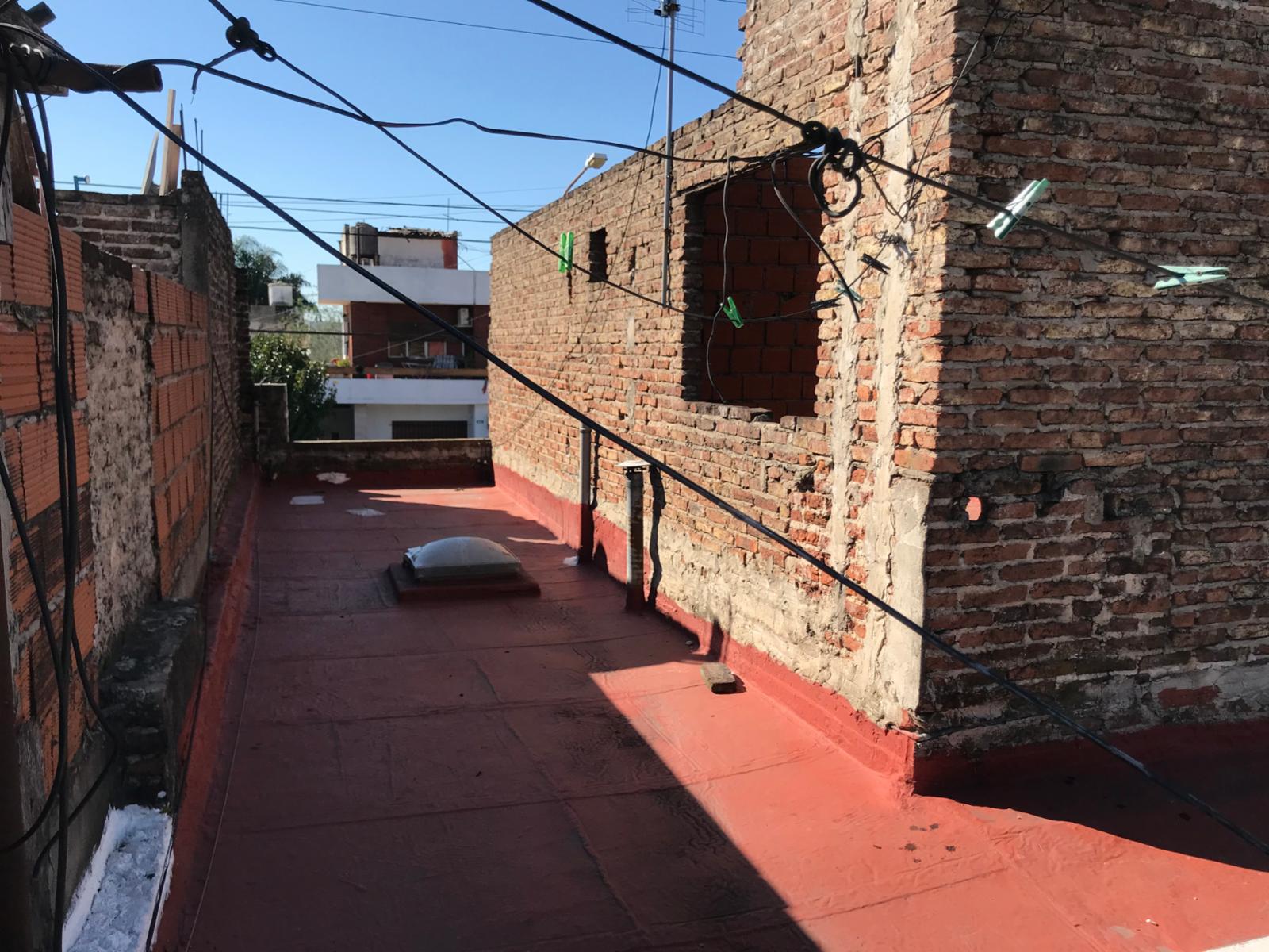 VENTA - LA TABLADA - CASA 4 AMBIENTES CON GARAJE - MAS DEPARTAMENTO A TERMINAR EN PLANTA ALTA — foto 11
