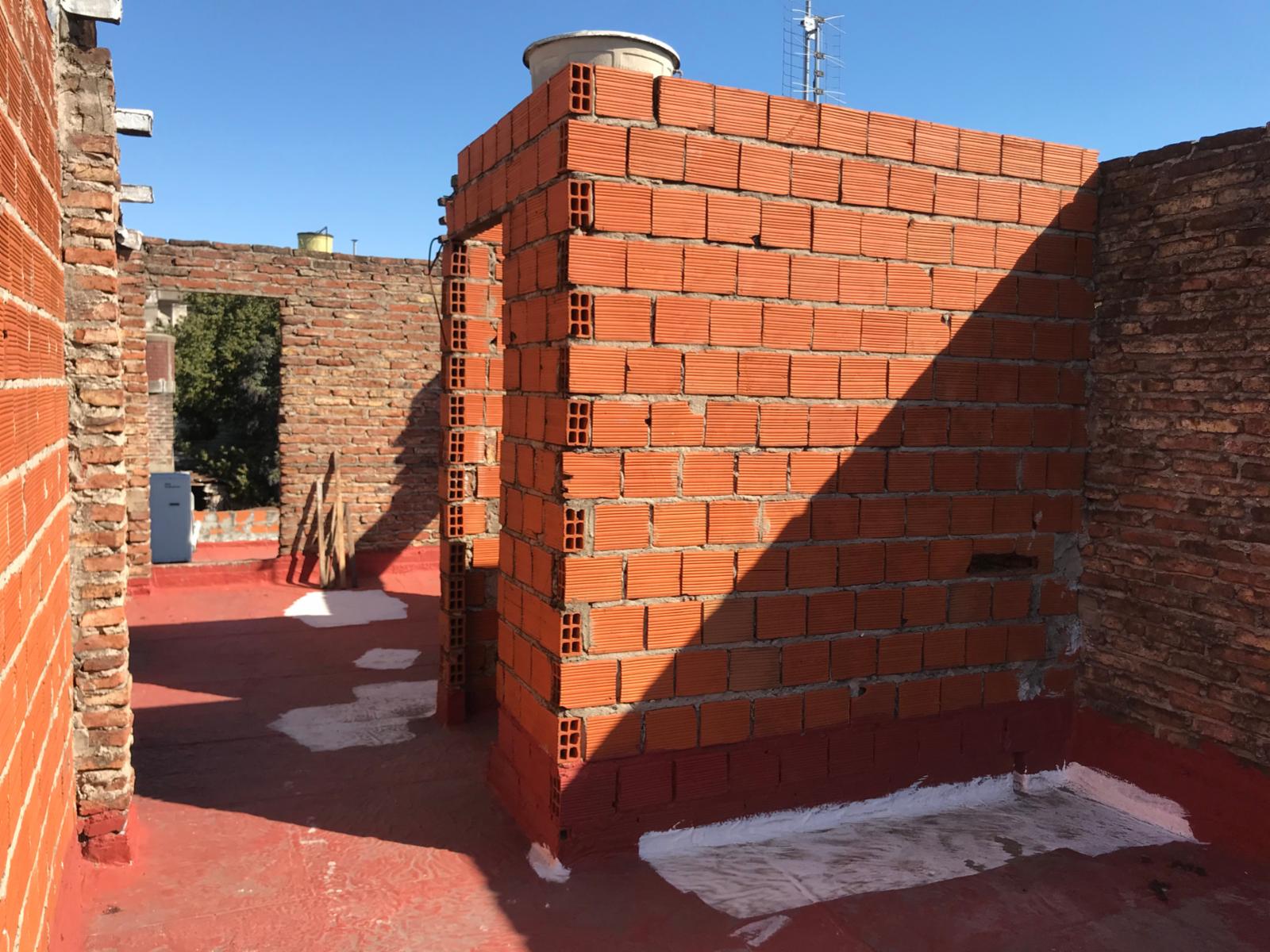 VENTA - LA TABLADA - CASA 4 AMBIENTES CON GARAJE - MAS DEPARTAMENTO A TERMINAR EN PLANTA ALTA — foto 12