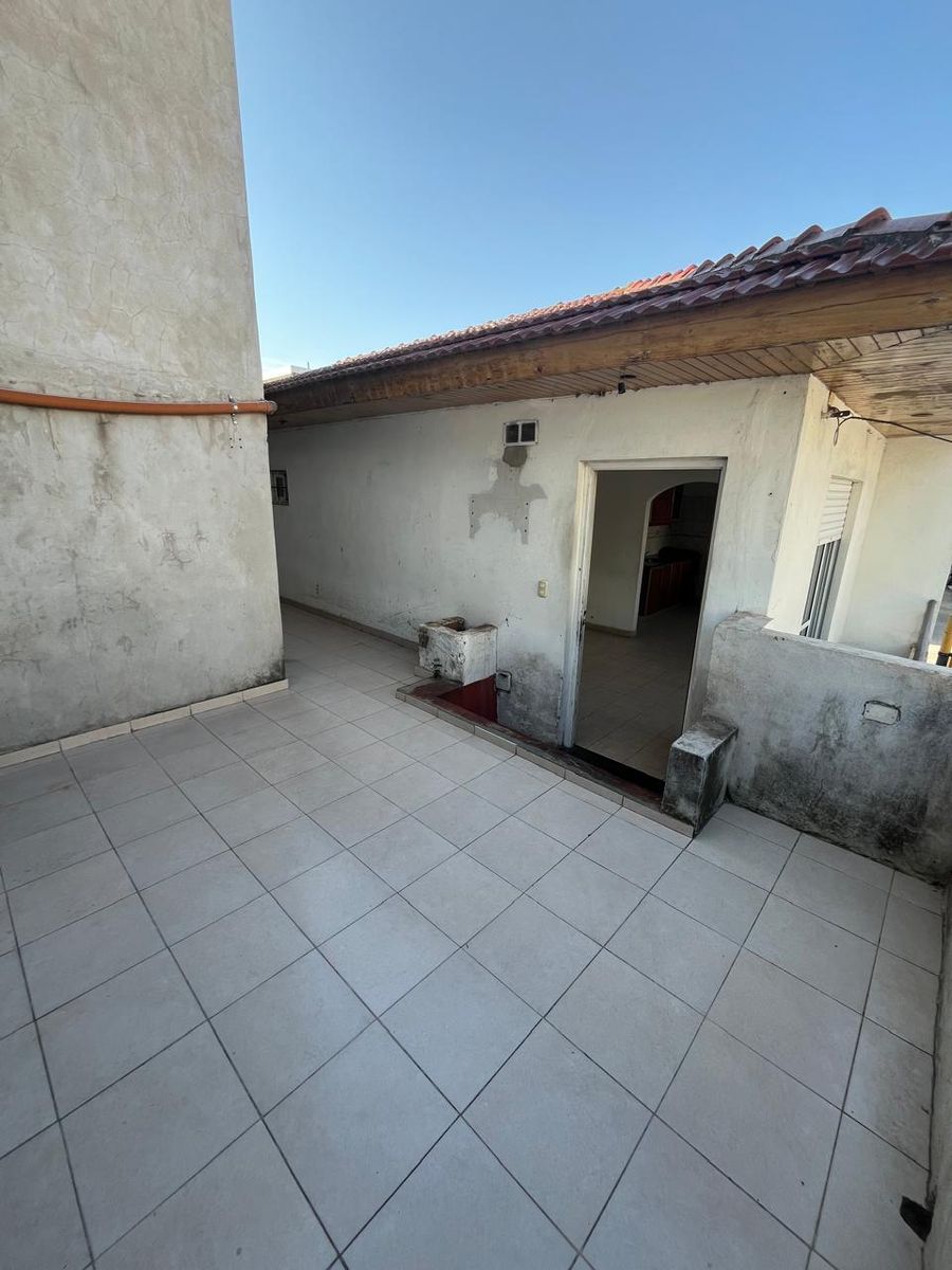 ALQUILER - VILLA MADERO - DEPARTAMENTO DE 3 AMBIENTES CON PATIO - 1°PISOPOR ESCALERA - 14