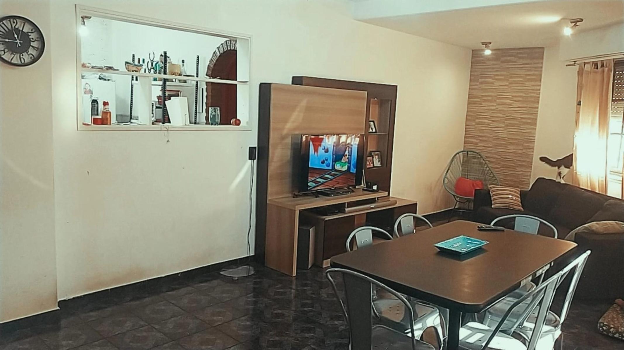VENTA - LINDA CASA 4 AMBIENTES EN ESQUINA - CON TERRAZA, QUINCHO y GARAJE — foto 4