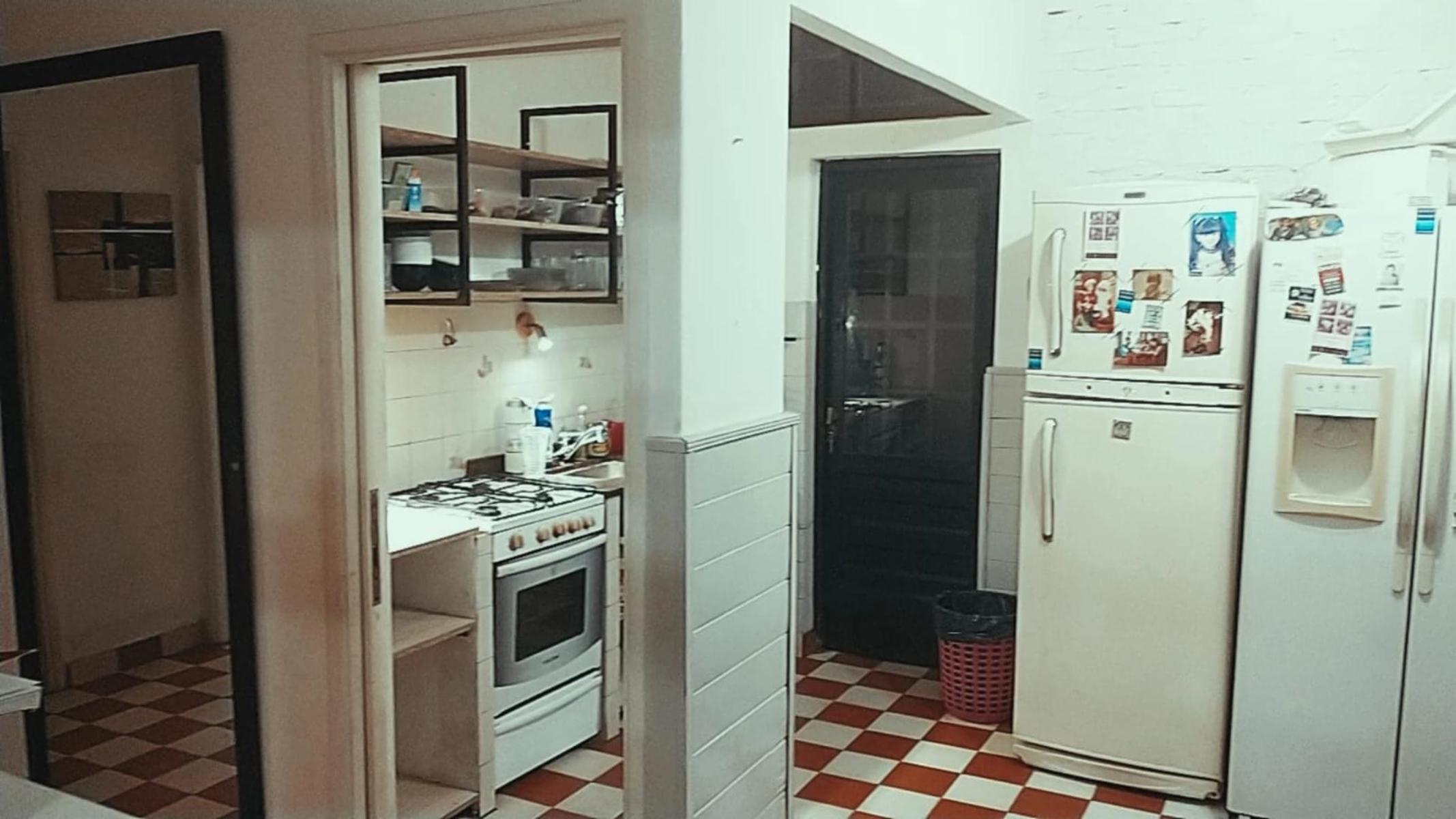 VENTA - LINDA CASA 4 AMBIENTES EN ESQUINA - CON TERRAZA, QUINCHO y GARAJE — foto 6