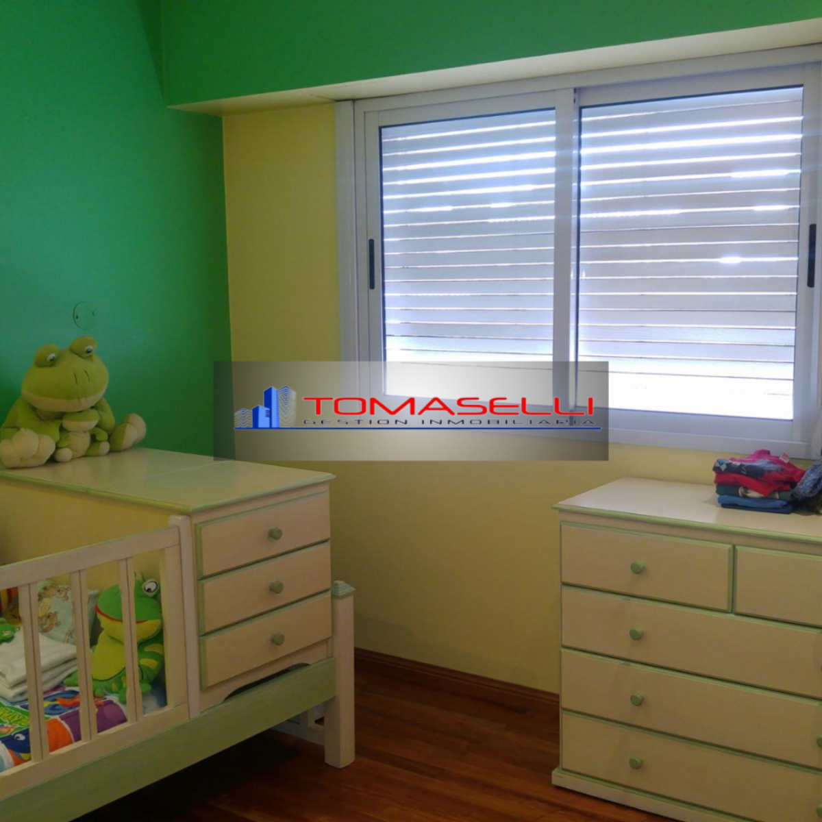 VENTA - TAPIALES - EXCELENTE CASA 7 AMBIENTES - DETALLES DE CATEGORIA - SE TOMARIA DEPTO. EN PARTE DE PAGO — foto 10