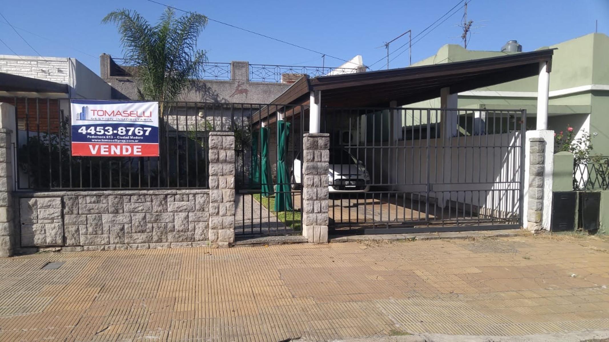 CASA - VENTA - MULTIFAMILIAR - SOBRE LOTE DE 8,87 X 51,96