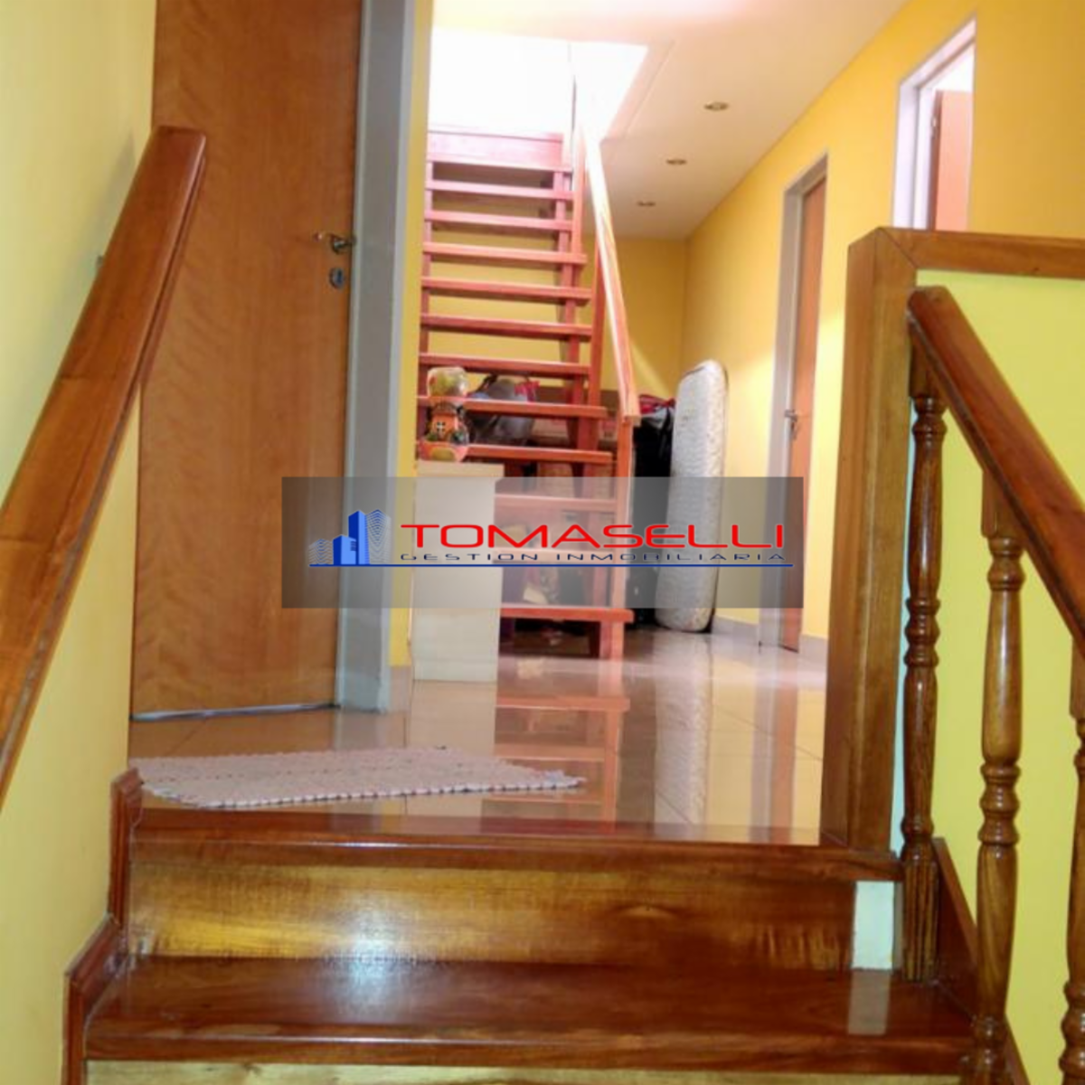 VENTA - TAPIALES - EXCELENTE CASA 7 AMBIENTES - DETALLES DE CATEGORIA - SE TOMARIA DEPTO. EN PARTE DE PAGO — foto 5