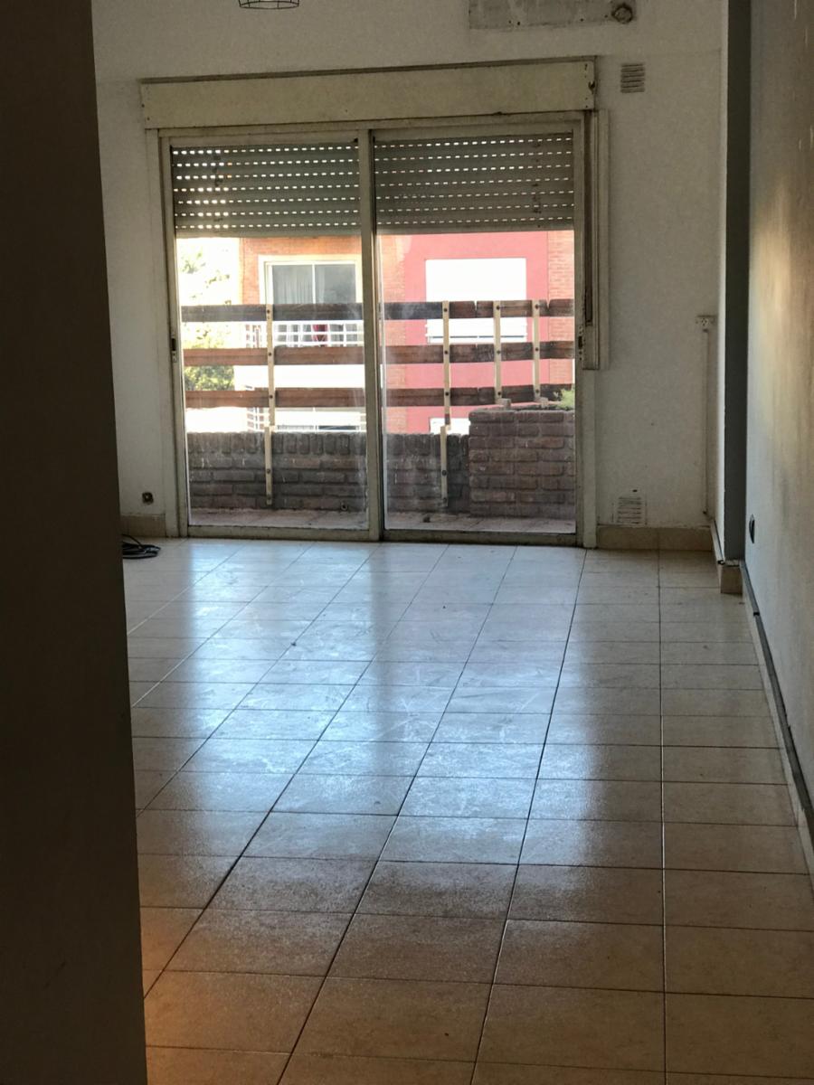 VENTA - DEPARTAMENTO 3 AMB. AL FRENTE - OPORTUNIDAD — foto 2