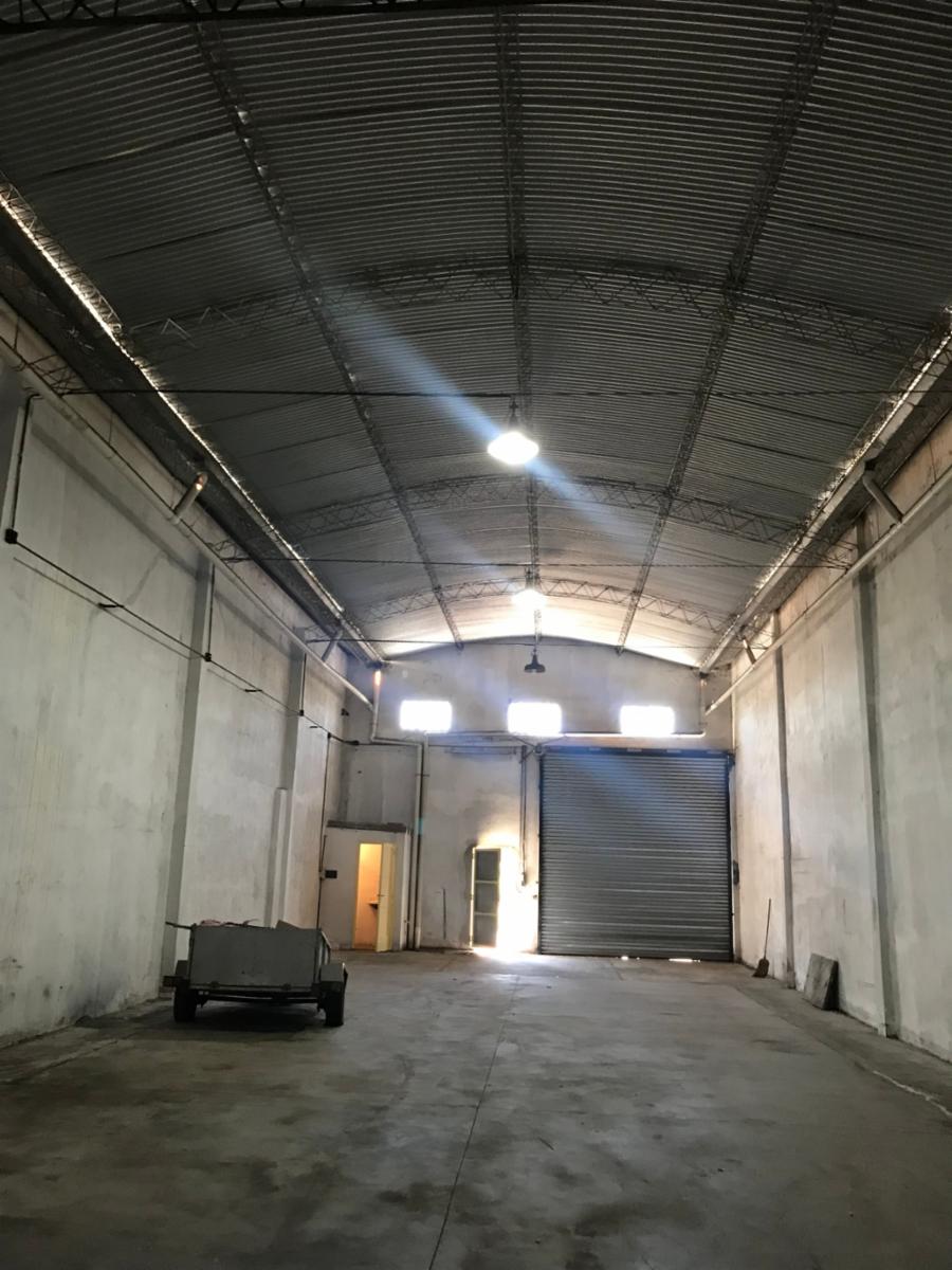 ALQUILER - GALPON 450 m2 - VILLA E. MADERO - 1