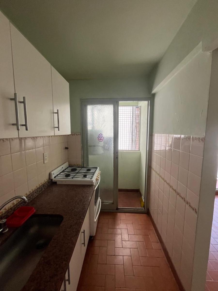 ALQUILER - APTO PROFESIONAL - DEPTO 2 AMB. C/ BALCON y LAVADERO - RAMOS MEJIA - 5