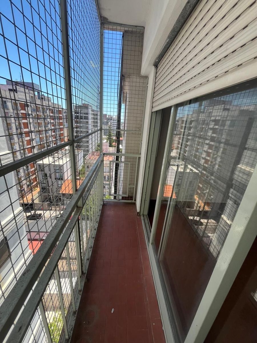 ALQUILER - APTO PROFESIONAL - DEPTO 2 AMB. C/ BALCON y LAVADERO - RAMOS MEJIA - 6