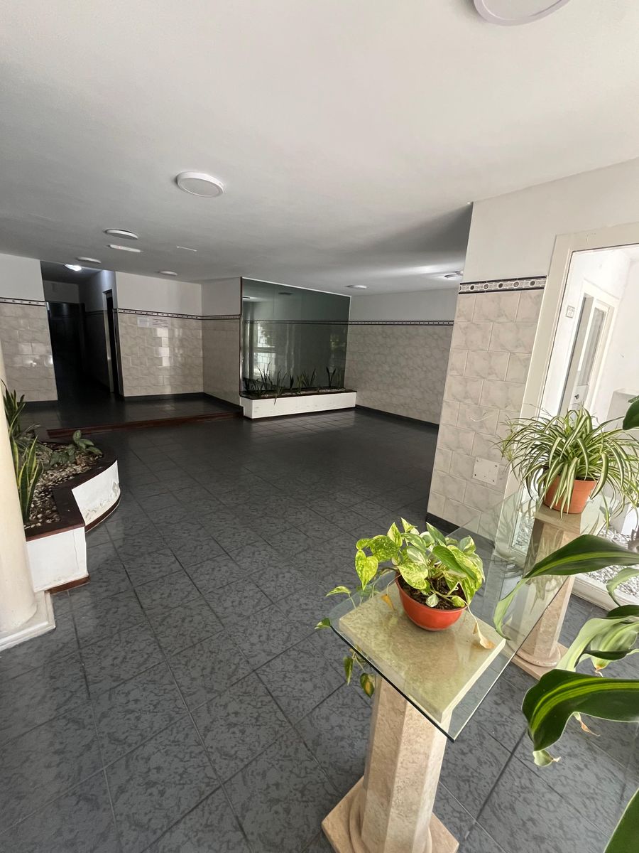 ALQUILER - APTO PROFESIONAL - DEPARTAMENTO 2 AMBIENTES CON BALCON y LAVADERO - 2
