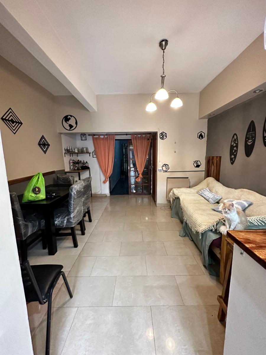 VENTA - TAPIALES - LINDO PH CON PATIO QUINCHO y GARAJE — foto 3