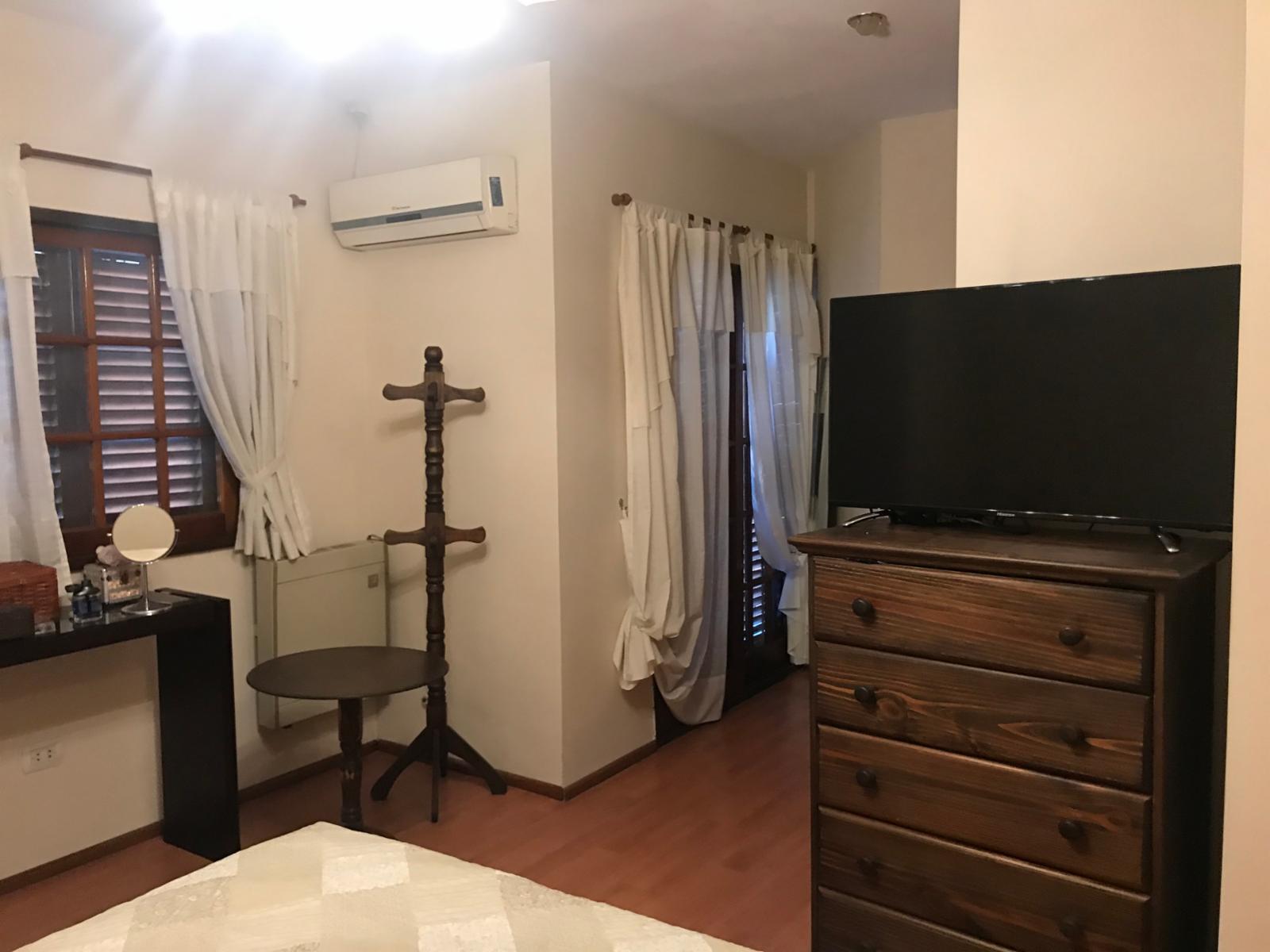 VENTA - TAPIALES - EXCELENTE DUPLEX 4 AMBIENTES CON GARAJE AL FRENTE — foto 10
