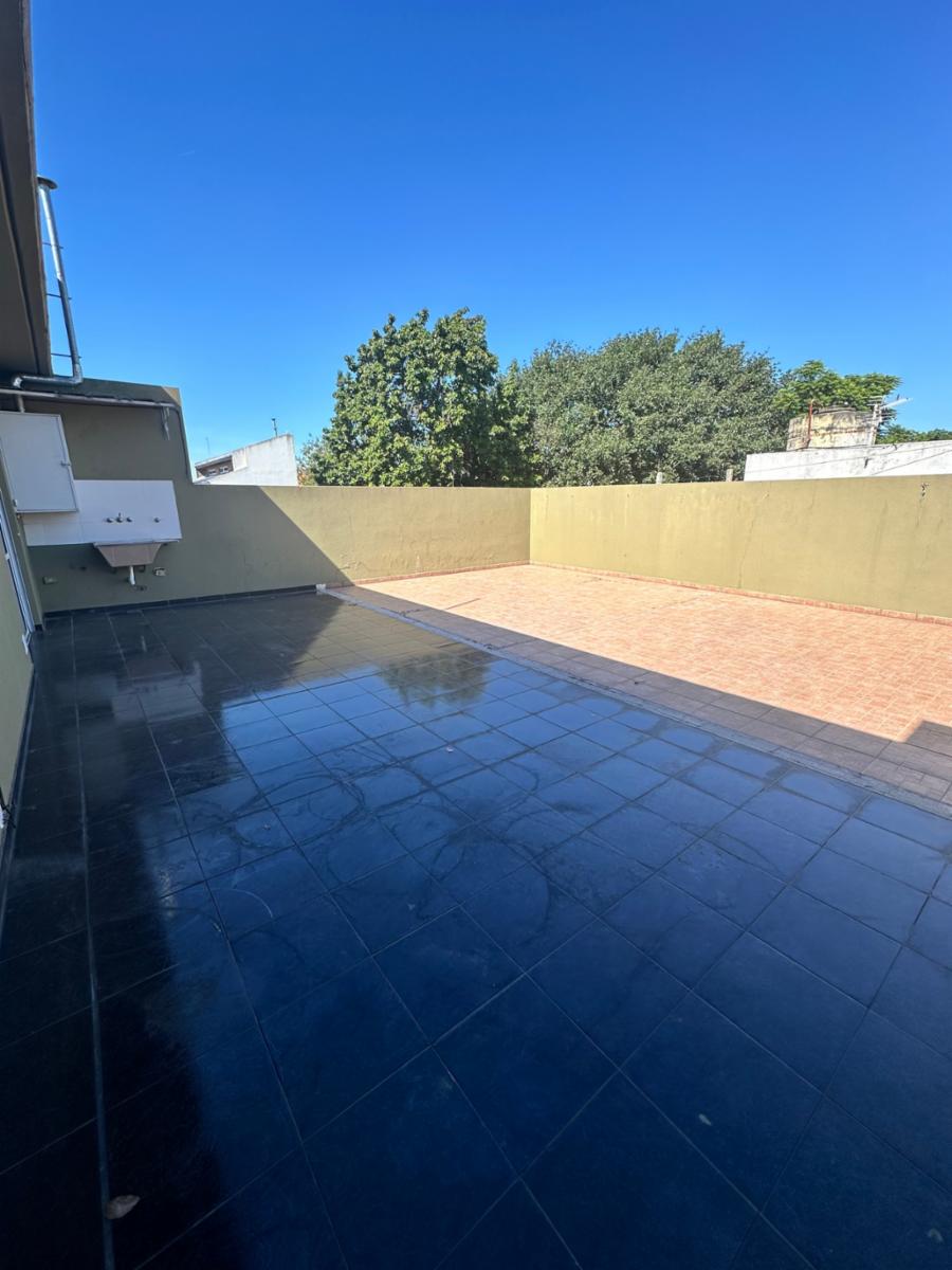 ALQUILER - DEPARTAMENTO 2 AMBIENTES CON PATIO AMPLIO Y LAVADERO - 11