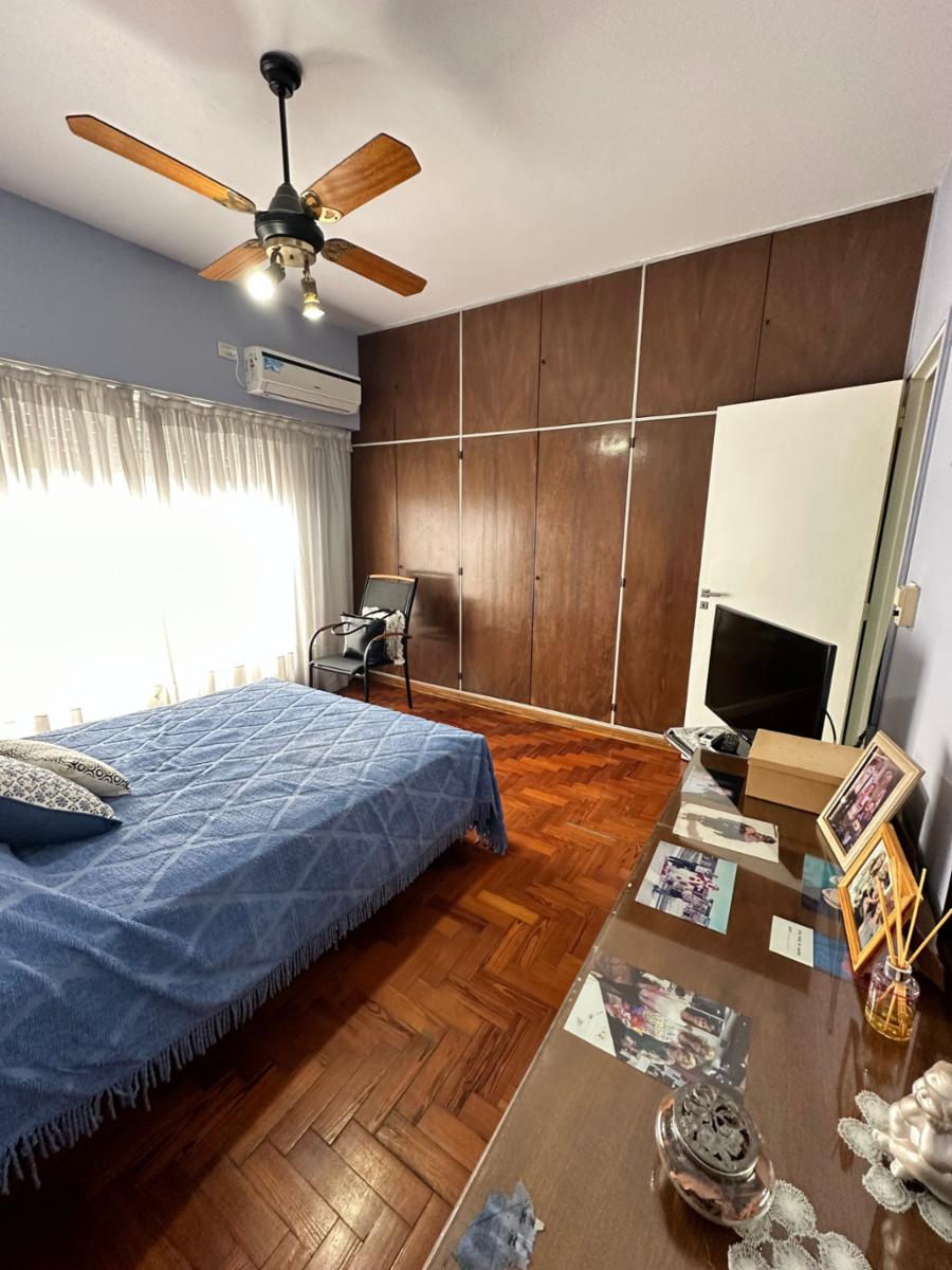 VENTA - CASA 4 AMBIENTES CON COCHERA Y GALPON - VILLA MADERO