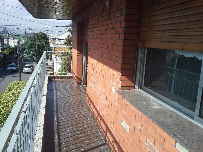 ALQUILER PISO DE 4 AMBIENTES MUY LUMINOSO, CON PATIO y BALCON A METROS DE AVENIDA CROVARA y ALFREDO PALACIOS - 4