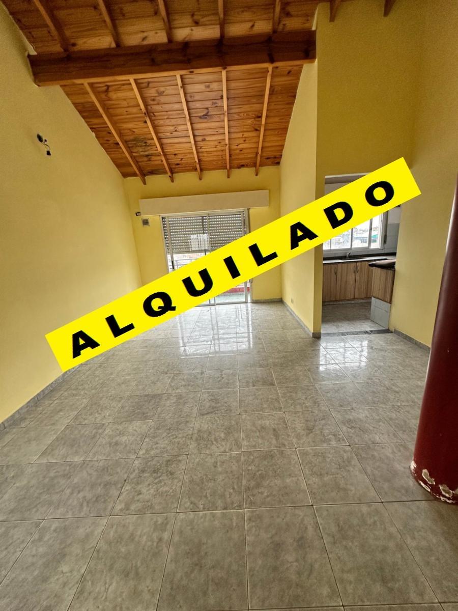 ALQUILER - DEPARTAMENTO 2 AMBIENTES - AL FRENTE CON BALCÓN Y PATIO - 16