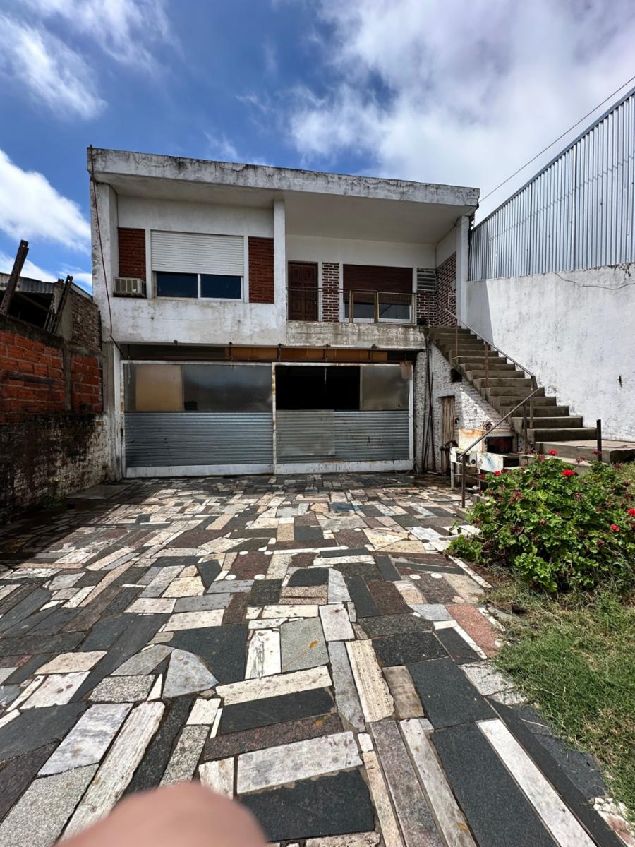 ALQUILER - CASA MAS GALPON - VILLA MADERO - 17