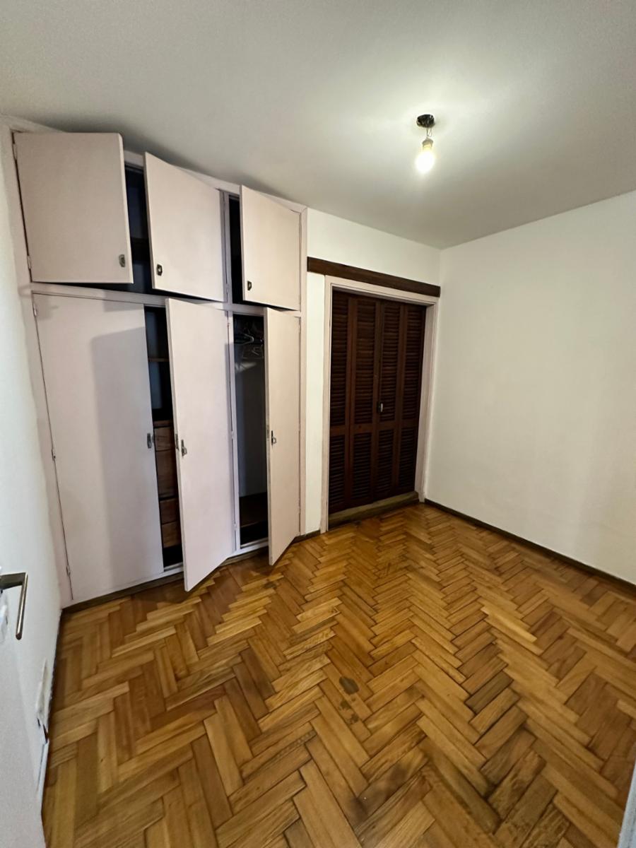 ALQUILER - DEPARTAMENTO 3 AMBIENTES CON BALCON -1 PISO POR ESCALERA - SIN EXPENSAS - SOBRE AVDA. CROVARA - 11