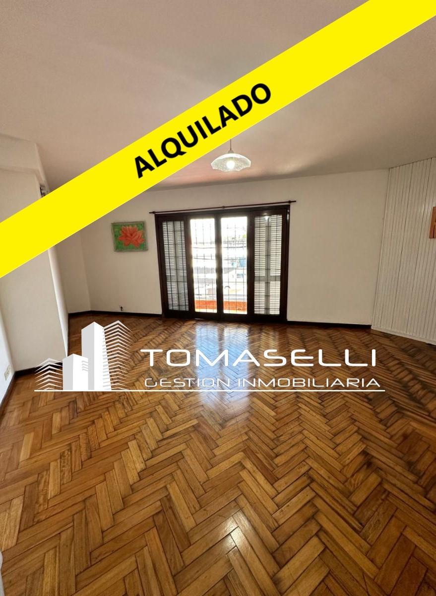 ALQUILER - DEPARTAMENTO 3 AMBIENTES CON BALCON -1 PISO POR ESCALERA - SIN EXPENSAS - SOBRE AVDA. CROVARA - 13