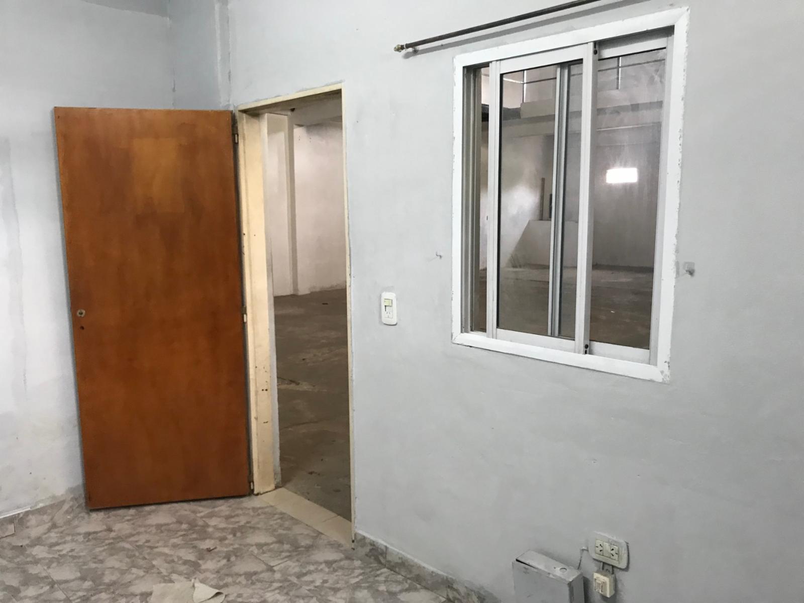 ALQUILER - GALPON 280 M2 - LA TABLADA - ZONA INDUSTRIAL - 7