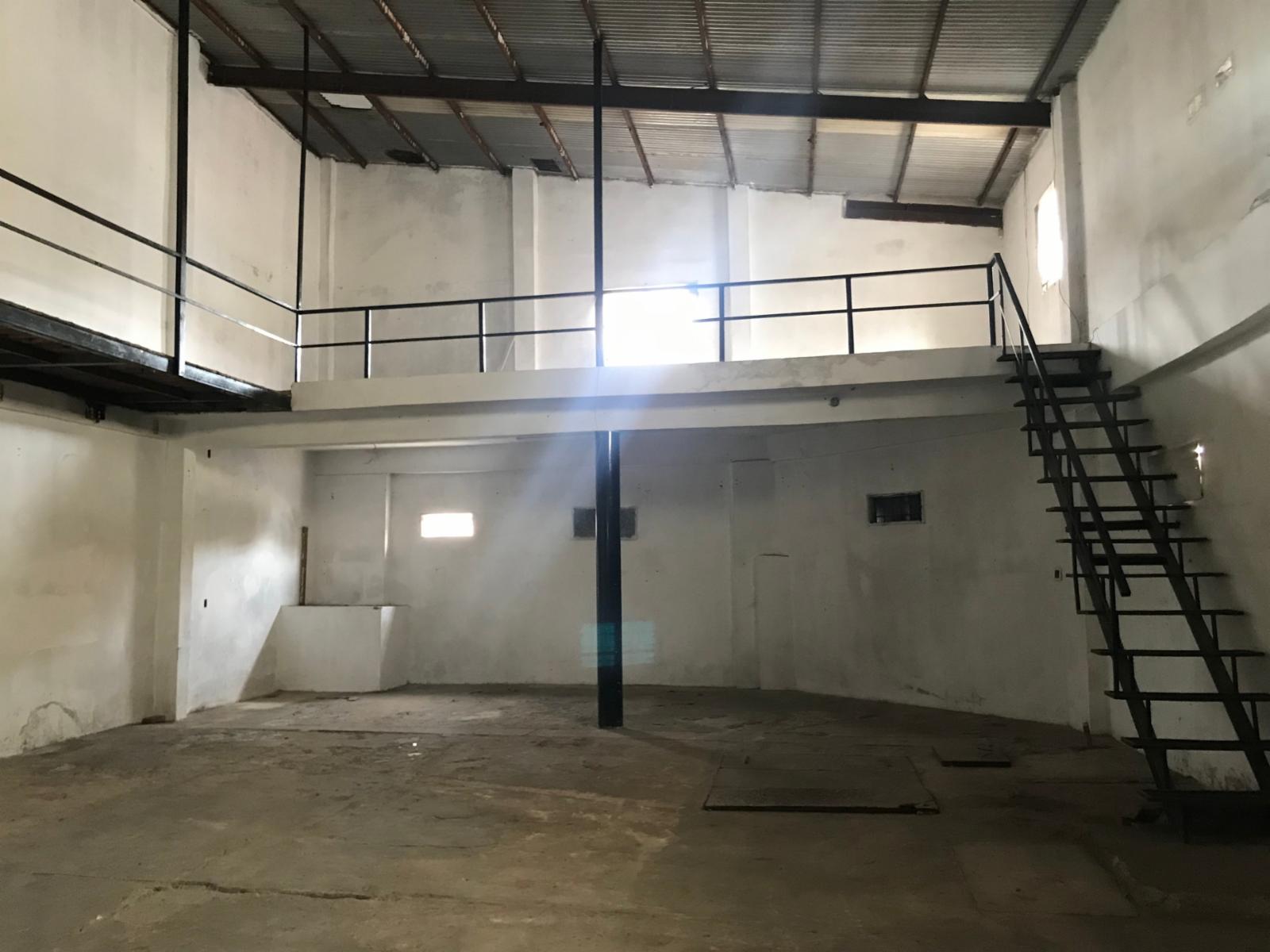 ALQUILER - GALPON 280 M2 - ZONA INDUSTRIAL - 1