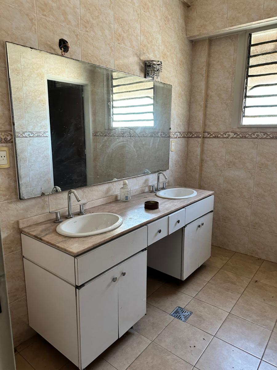 VENTA - CON FINANCIACION - CASA DE 3 PLANTAS - EXCELENTE ESQUINA SOBREAVDA. VELEZ SARSFIELD — foto 5