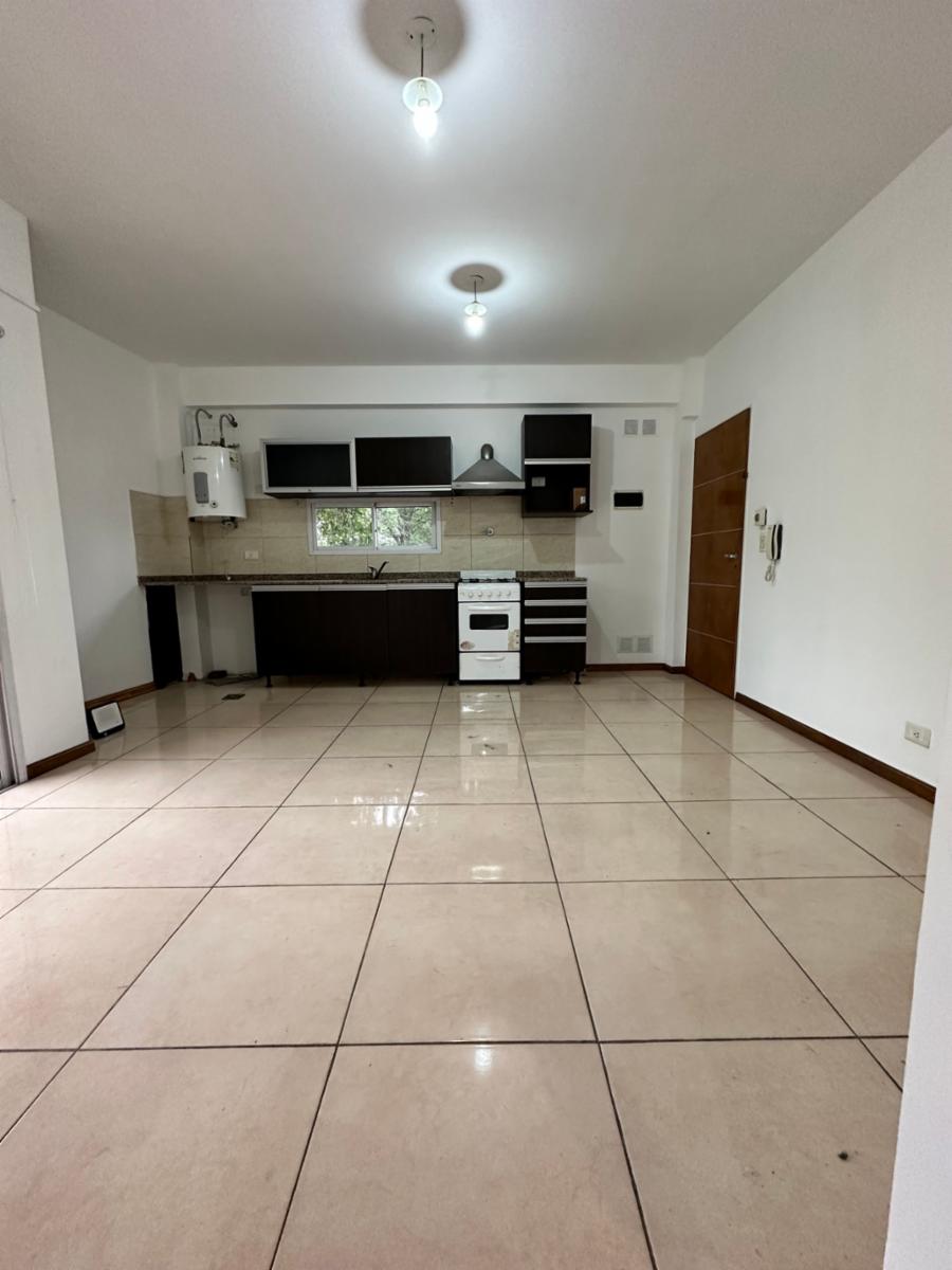 ALQUILER - DEPARTAMENTO 2 AMBIENTES - DORMITORIO EN SUITE - 1