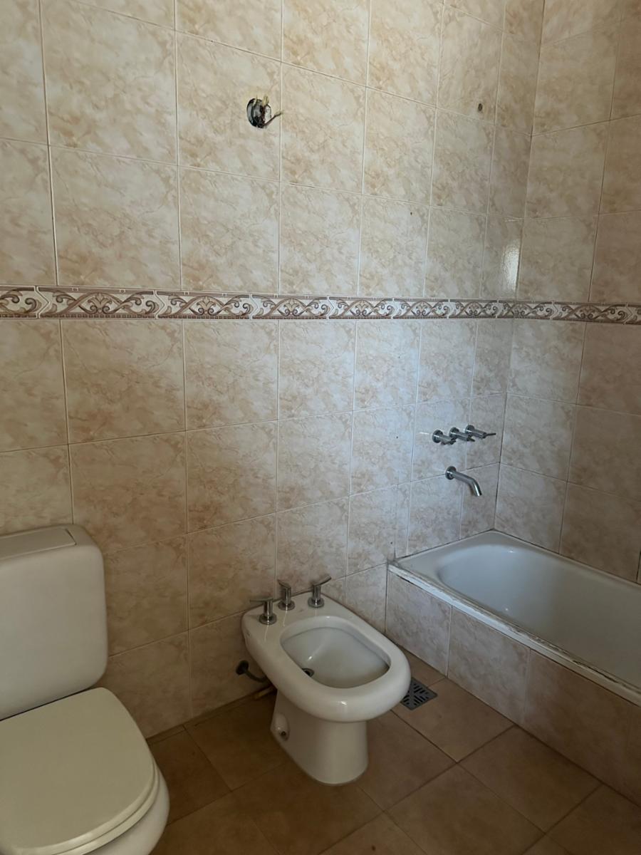 VENTA - CON FINANCIACION - CASA DE 3 PLANTAS - SOBRE VELEZ SARSFIELD — foto 11