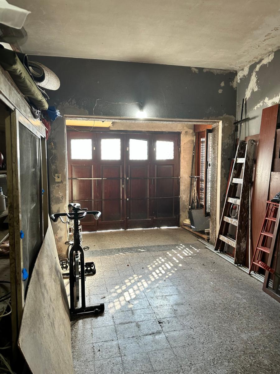 VENTA - CASA 4 AMBIENTES CON AMPLIO PARQUE - LOTE DE 375 m2 -VILLA MADERO — foto 7