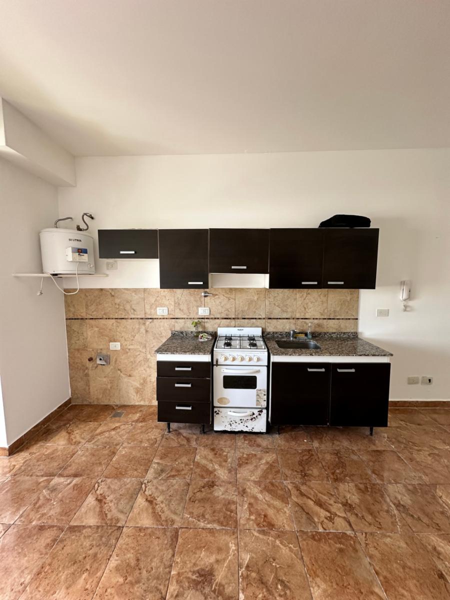 ALQUILER - DEPARTAMENTO 2 AMBIENTES EN DUPLEX CON PATIO - 2
