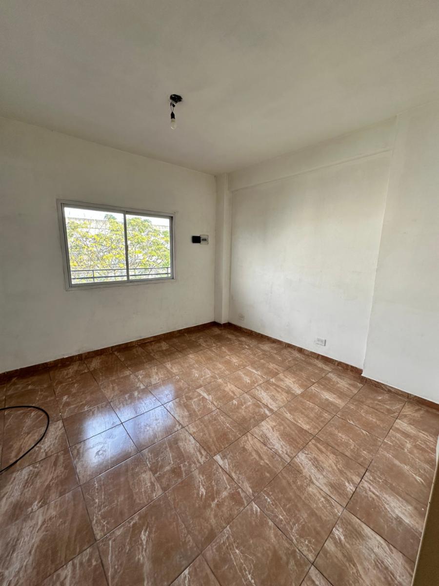 ALQUILER - VILLA MADERO - DEPARTAMENTO 3 AMBIENTES CON PATIO - 2do. PISOPOR ESCALERA- SIN EXPENSAS - 8