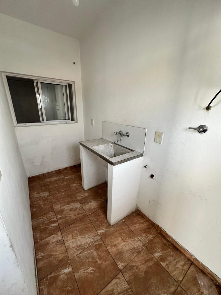 ALQUILER - VILLA MADERO - DEPARTAMENTO 3 AMBIENTES CON PATIO - 2do. PISOPOR ESCALERA- SIN EXPENSAS - 12