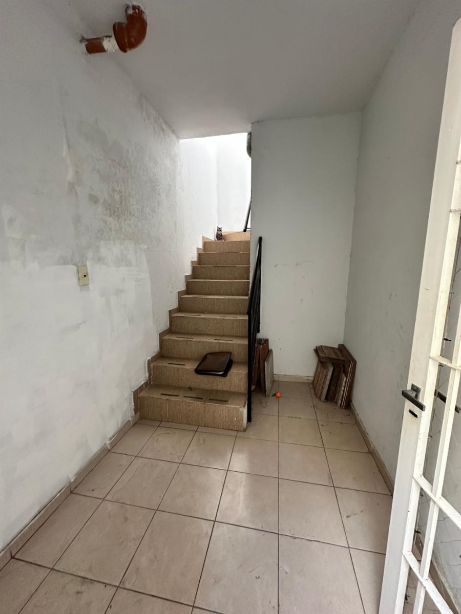 ALQUILER - VILLA MADERO - DEPARTAMENTO 3 AMBIENTES CON PATIO - 2do. PISOPOR ESCALERA- SIN EXPENSAS - 18
