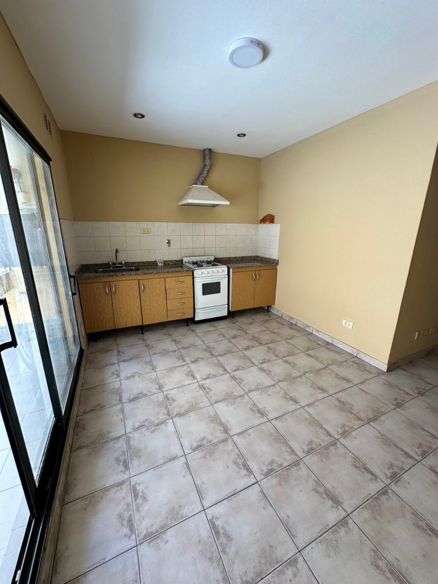 ALQUILER - VILLA MADERO - DEPARTAMENTO 3 AMBIENTES - CON PATIO - SIN EXPENSAS - 18