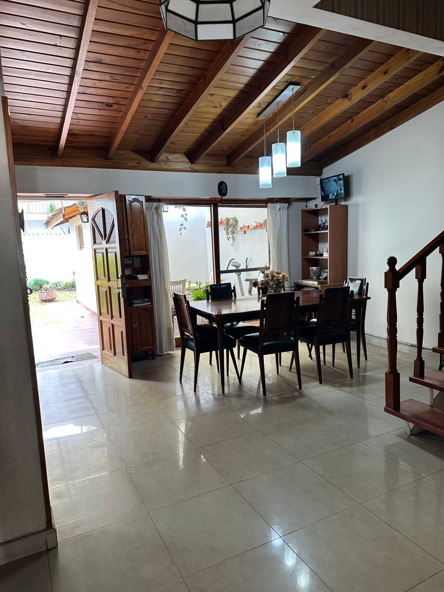 VENTA - VILLA MADERO - LINDA CASA MULTIFAMILIAR - IDEAL 2 FAMILIAS -LISTA PARA MUDARTE