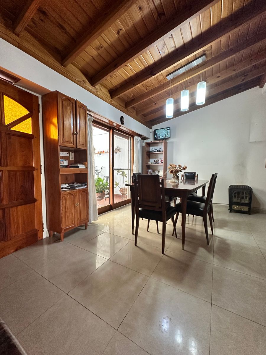 VENTA - VILLA MADERO - LINDA CASA MULTIFAMILIAR - IDEAL 2 FAMILIAS -LISTA PARA MUDARTE — foto 2