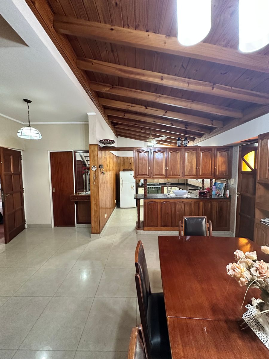 VENTA - VILLA MADERO - LINDA CASA MULTIFAMILIAR - IDEAL 2 FAMILIAS -LISTA PARA MUDARTE — foto 4