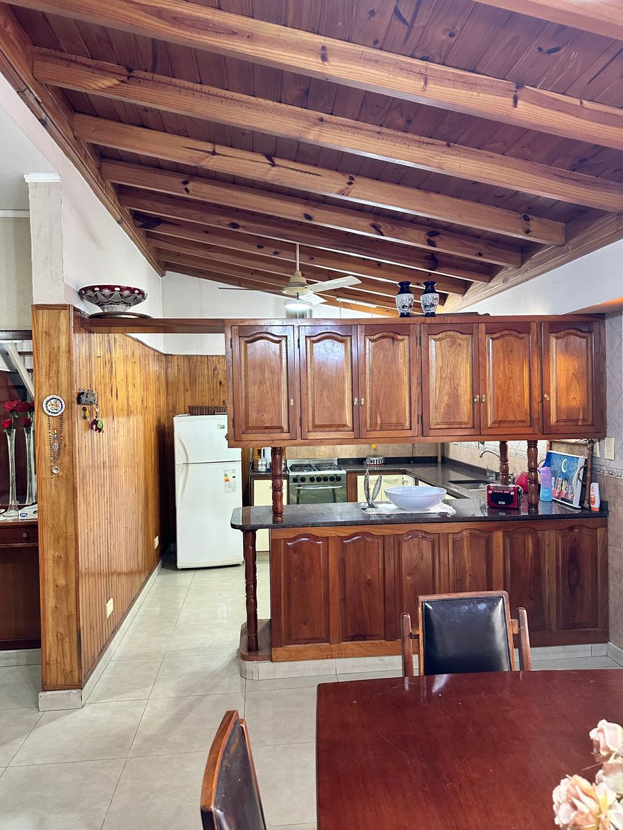 VENTA - VILLA MADERO - LINDA CASA MULTIFAMILIAR - IDEAL 2 FAMILIAS -LISTA PARA MUDARTE — foto 5