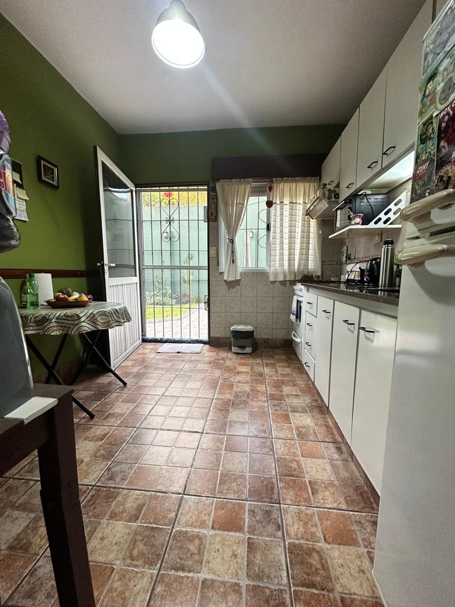 VENTA CASA 3 AMBIENTES - CON COCHERA - CIUDAD EVITA — foto 2