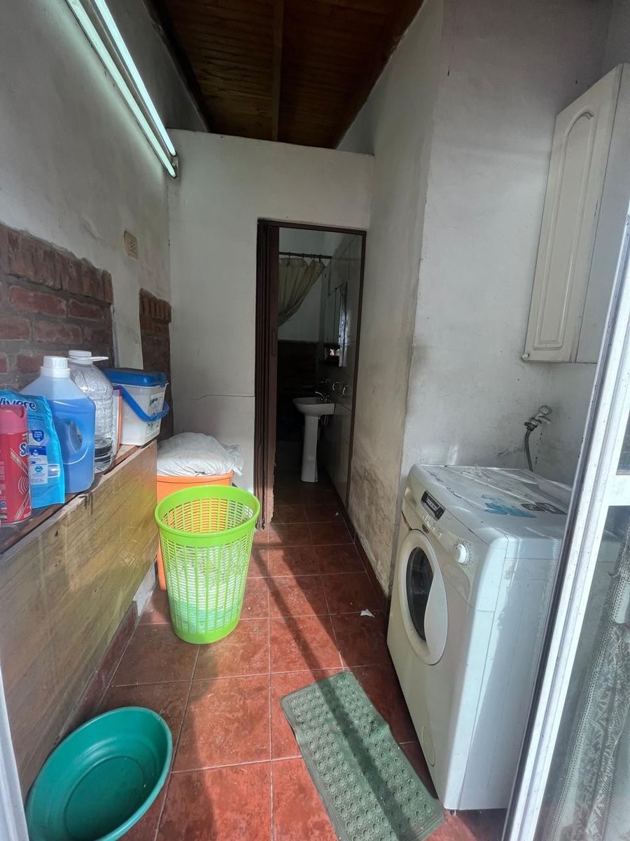 VENTA - EXCELENTE CASA 5 AMBIENTES - CON PISCINA Y QUINCHO - A 700METROS DE CABA — foto 5