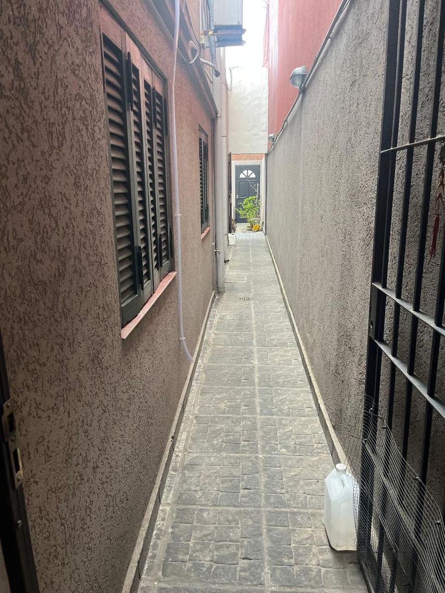 VENTA - EXCELENTE CASA 5 AMBIENTES - CON PISCINA Y QUINCHO - A 700METROS DE CABA — foto 7
