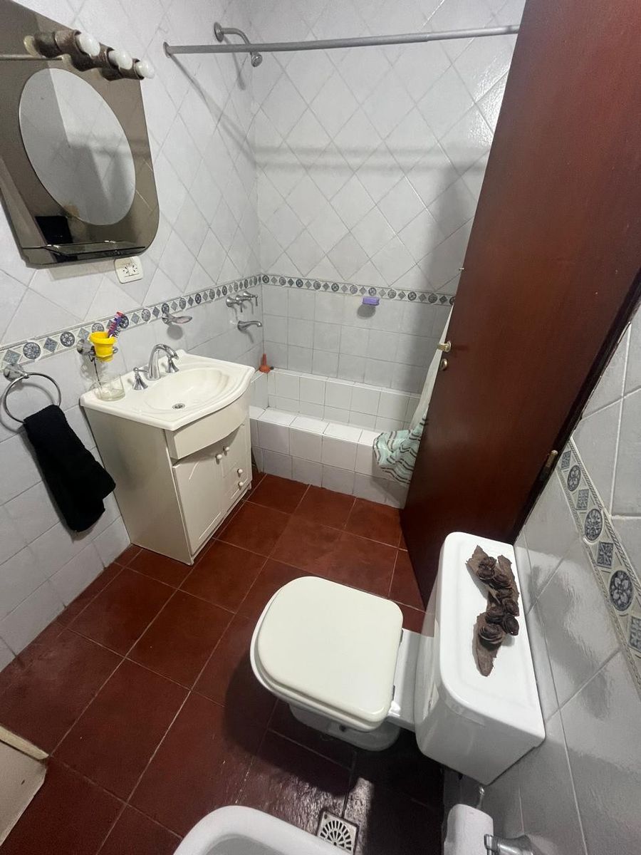 VENTA - EXCELENTE CASA 5 AMBIENTES - CON PISCINA Y QUINCHO - A 700METROS DE CABA — foto 14