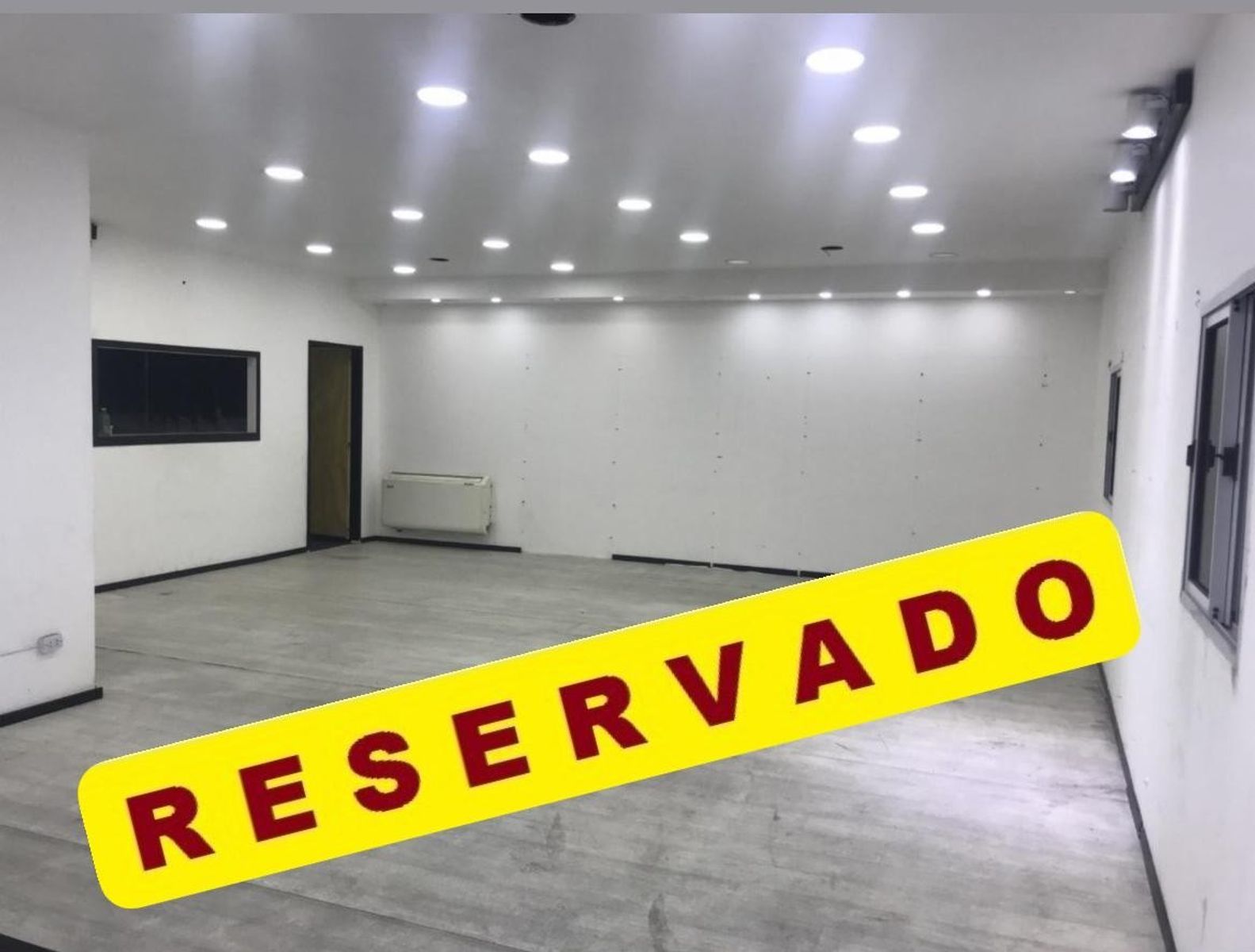 ALQUILER - LA TABLADA - GALPON 320 m2 - ZONIFICACION M.I. - 12