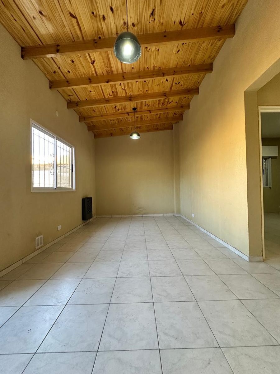 ALQUILER - PH 3 AMBIENTES CON PATIO Y COCHERA - A ESTRENAR - SIN EXPENSAS - 2
